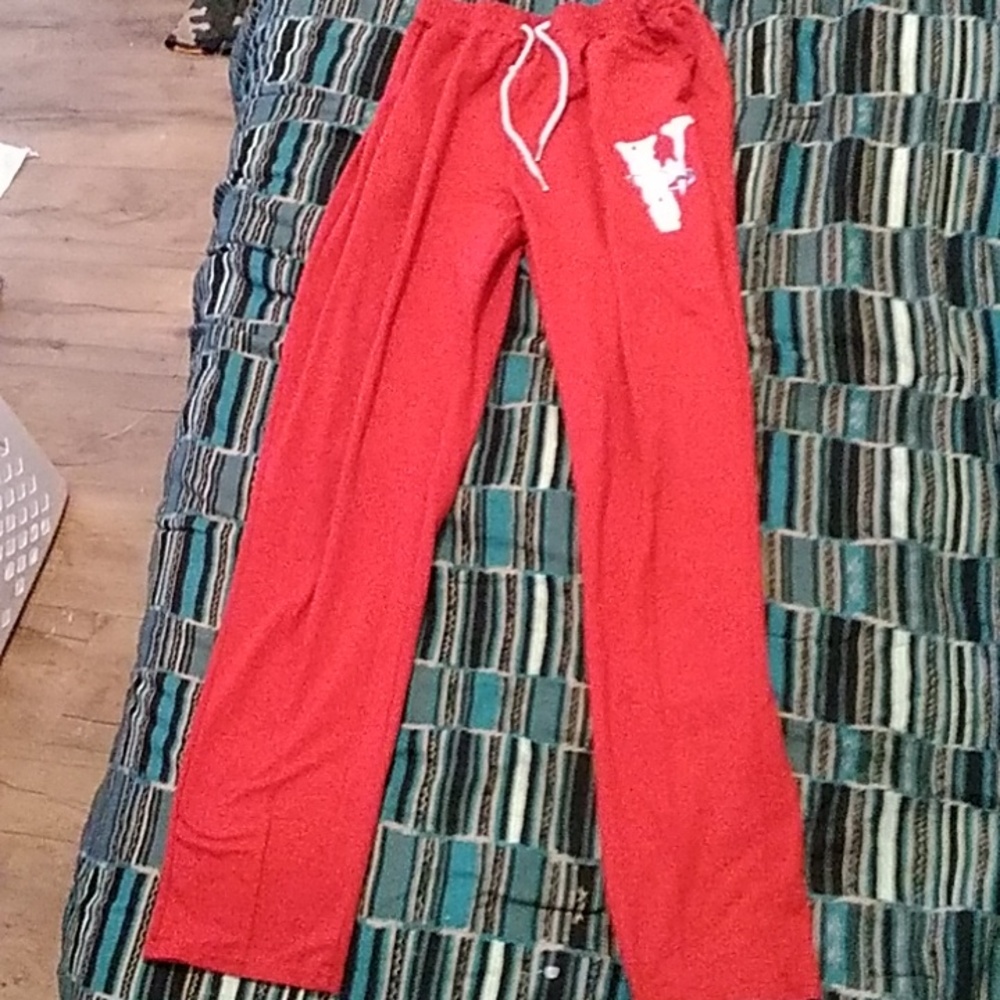 V-lone pants